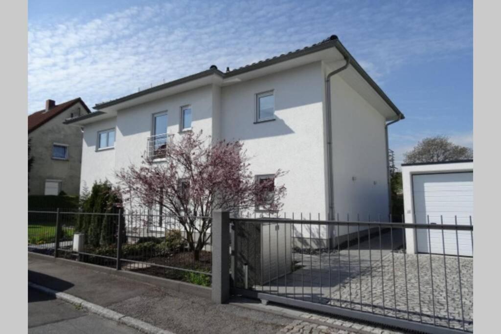 Grosszuegige,Zetrumsnahe Wohnung Dresden Ngoại thất bức ảnh